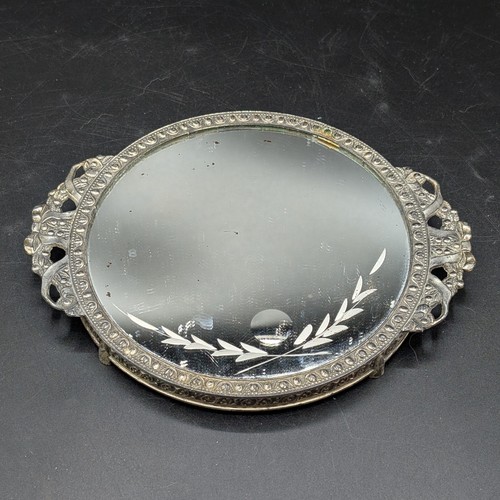 The may round silver - may, metal